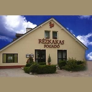 Rezkakas Fogado Bed & Breakfast Zirc Bagian luar foto