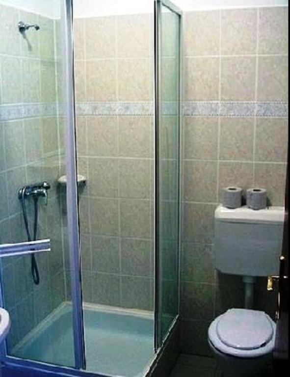 Rezkakas Fogado Bed & Breakfast Zirc Ruang foto